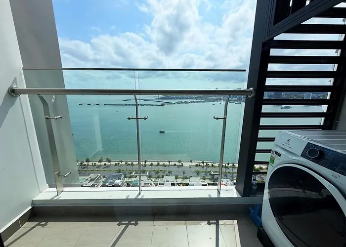 Sapphire - Sea View * Ha Long